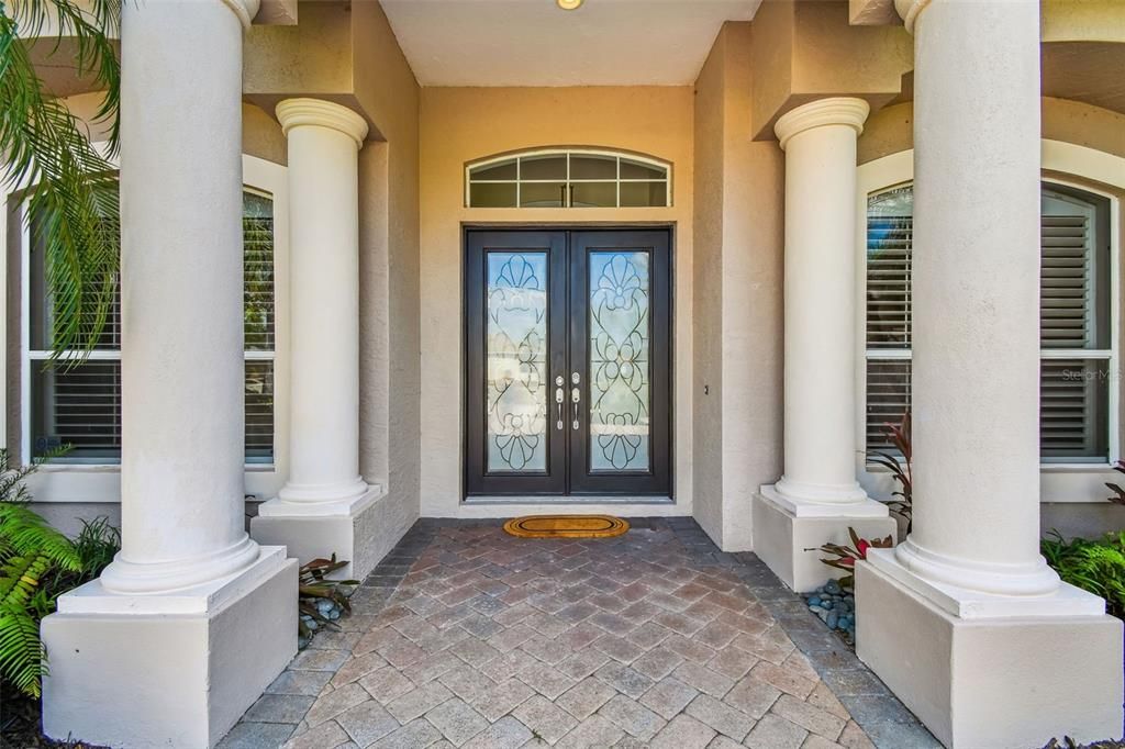 For Sale: $925,000 (4 beds, 3 baths, 3035 Square Feet)