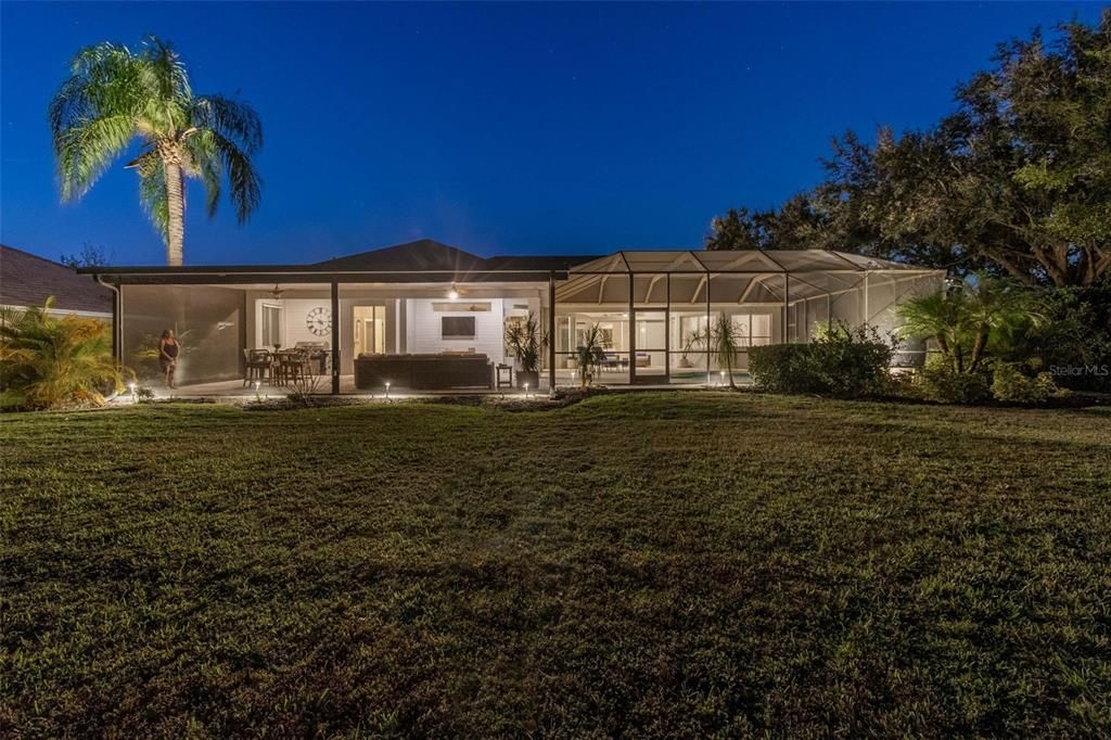 For Sale: $925,000 (4 beds, 3 baths, 3035 Square Feet)