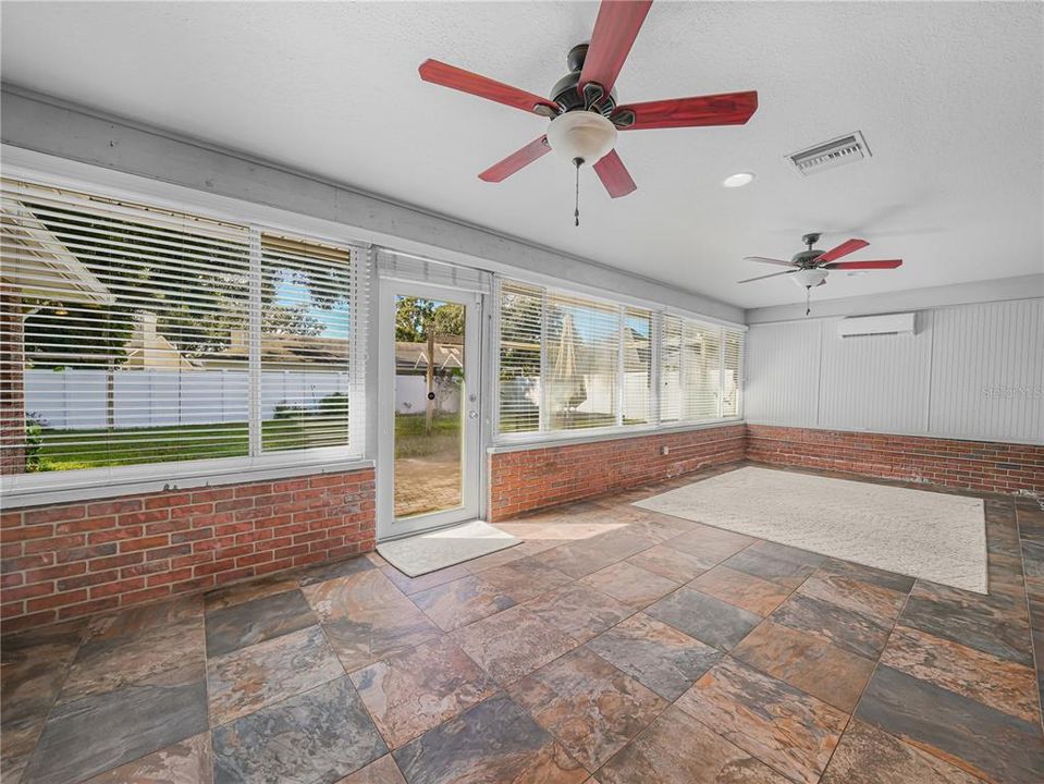 待售: $399,000 (3 贝兹, 2 浴室, 2318 平方英尺)