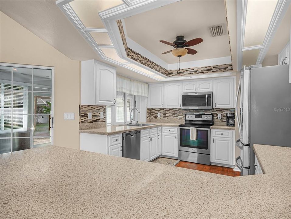 待售: $399,000 (3 贝兹, 2 浴室, 2318 平方英尺)