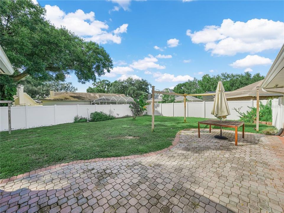 待售: $399,000 (3 贝兹, 2 浴室, 2318 平方英尺)