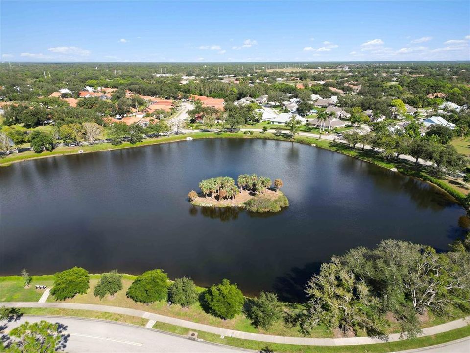 Activo con contrato: $499,000 (4 camas, 2 baños, 2308 Pies cuadrados)