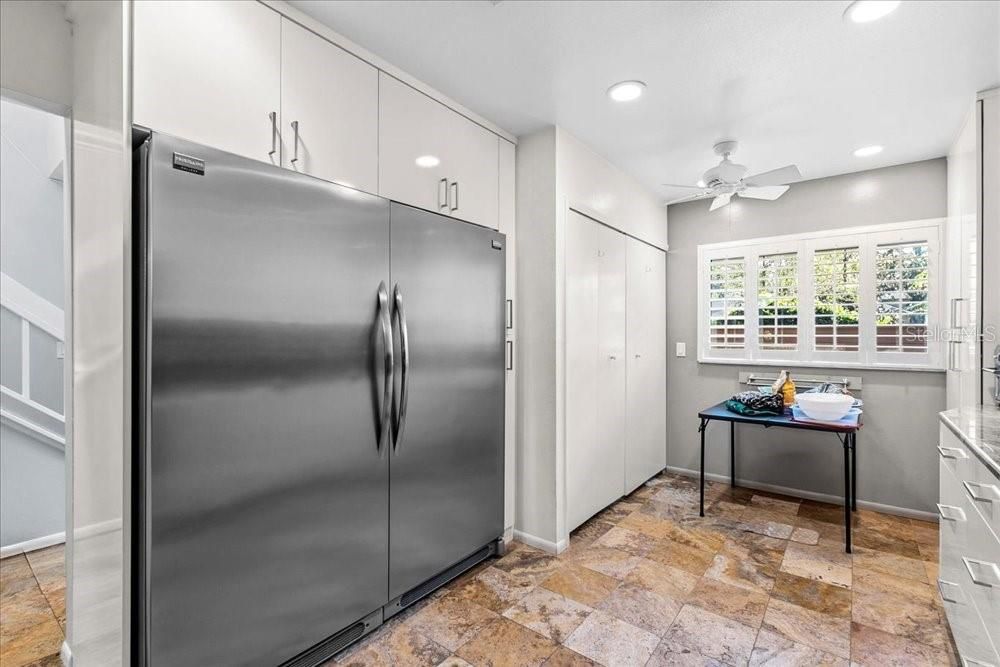 Active With Contract: $340,000 (3 beds, 2 baths, 1540 Square Feet)