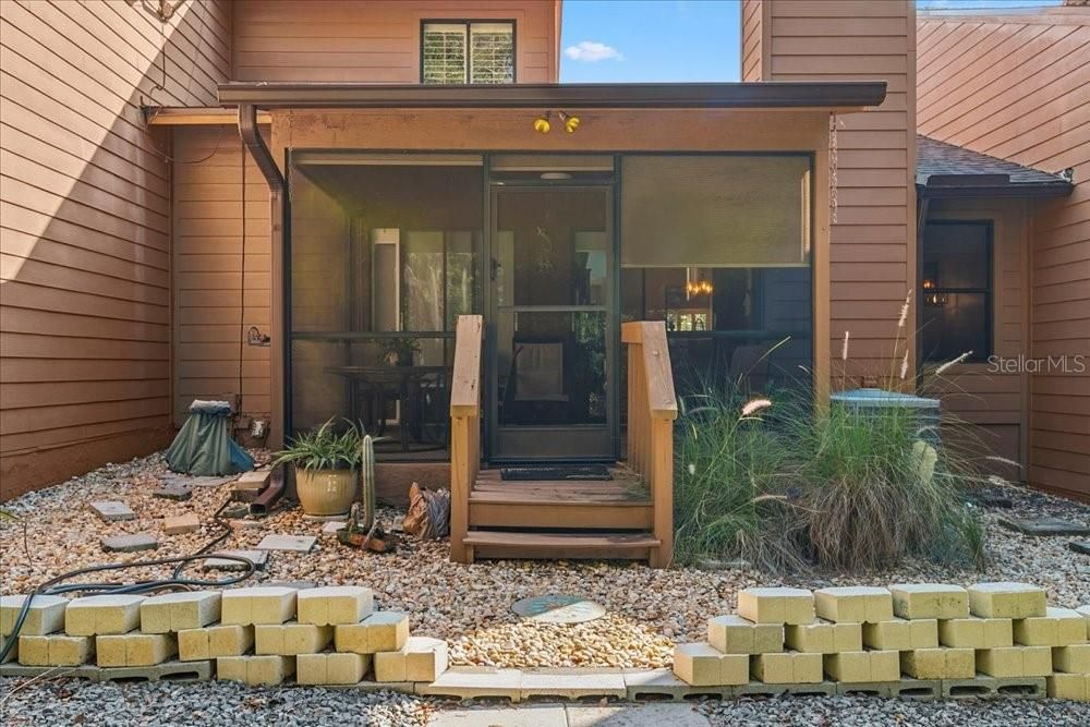 Active With Contract: $340,000 (3 beds, 2 baths, 1540 Square Feet)