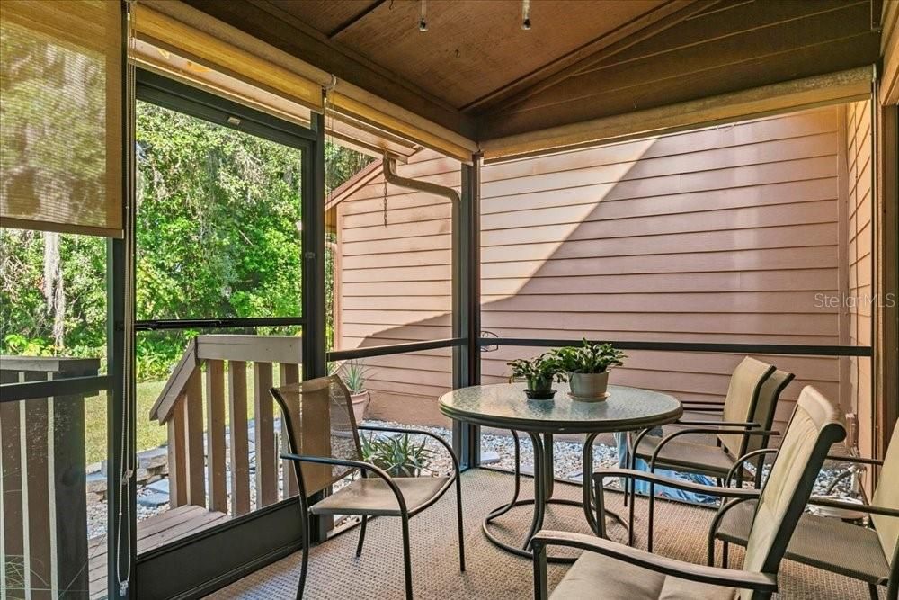 Active With Contract: $340,000 (3 beds, 2 baths, 1540 Square Feet)