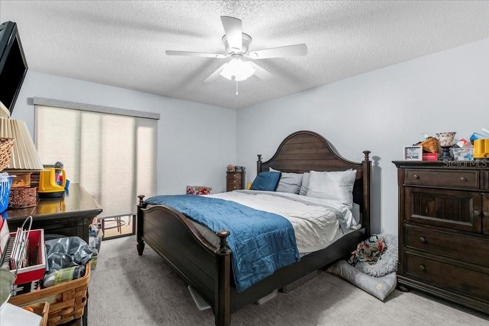 Active With Contract: $340,000 (3 beds, 2 baths, 1540 Square Feet)