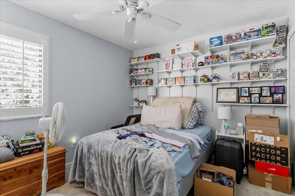 Active With Contract: $340,000 (3 beds, 2 baths, 1540 Square Feet)