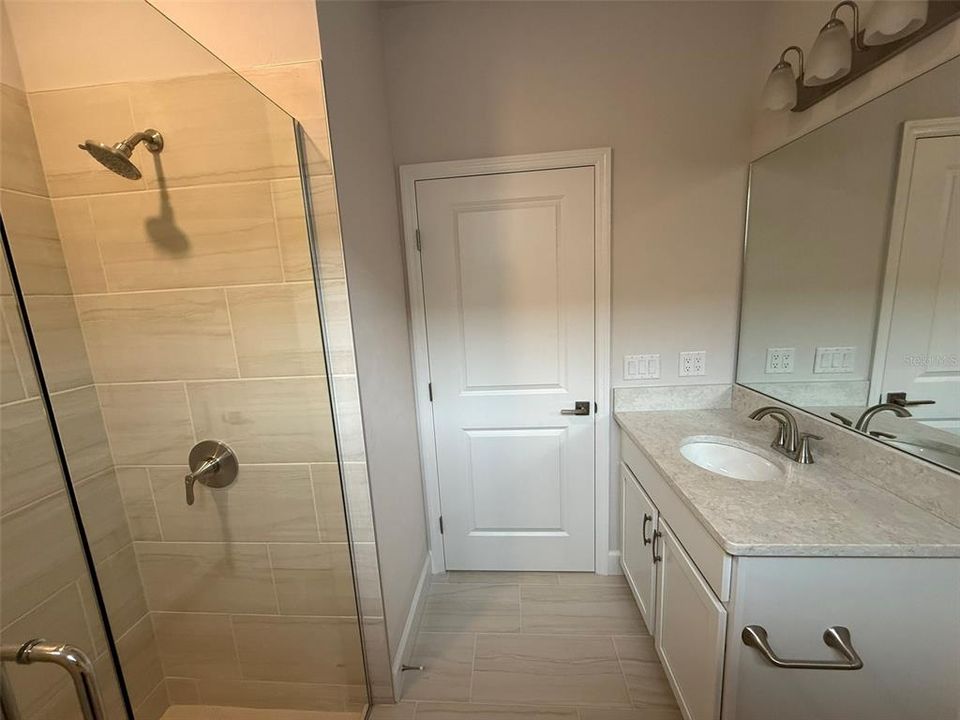 En Venta: $388,640 (3 camas, 2 baños, 1530 Pies cuadrados)