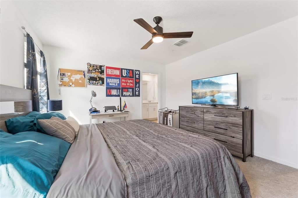 En Venta: $430,000 (3 camas, 2 baños, 1491 Pies cuadrados)