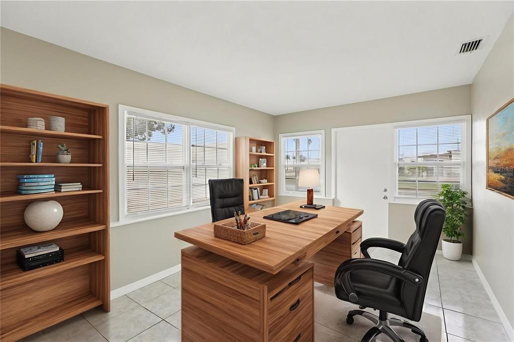 待售: $265,000 (2 贝兹, 1 浴室, 1045 平方英尺)