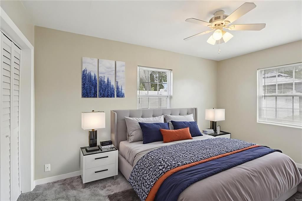 待售: $265,000 (2 贝兹, 1 浴室, 1045 平方英尺)