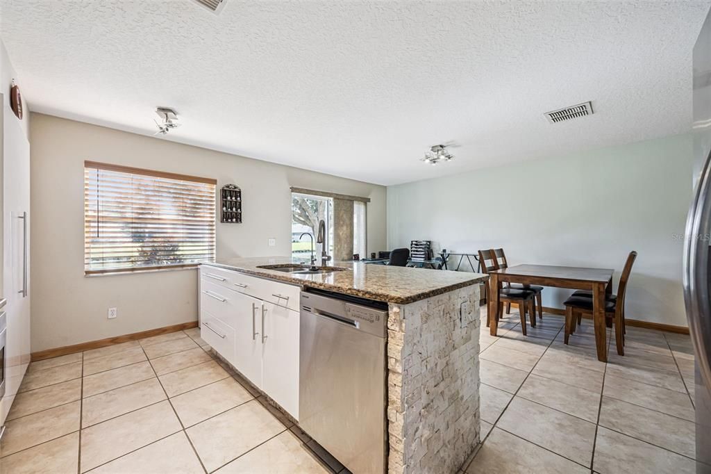 Active With Contract: $299,900 (3 beds, 2 baths, 1872 Square Feet)