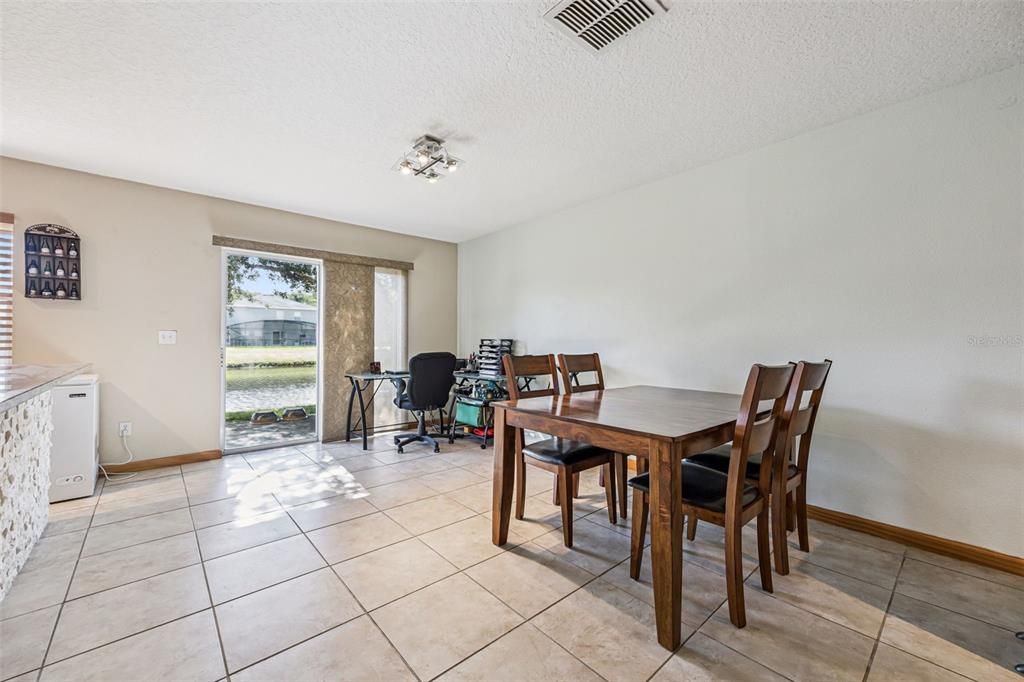 Active With Contract: $299,900 (3 beds, 2 baths, 1872 Square Feet)