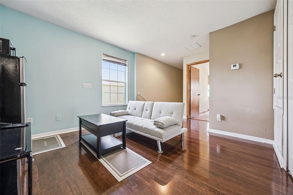 Active With Contract: $299,900 (3 beds, 2 baths, 1872 Square Feet)