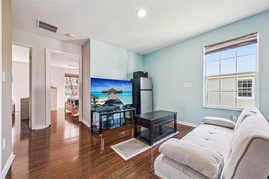 Active With Contract: $299,900 (3 beds, 2 baths, 1872 Square Feet)