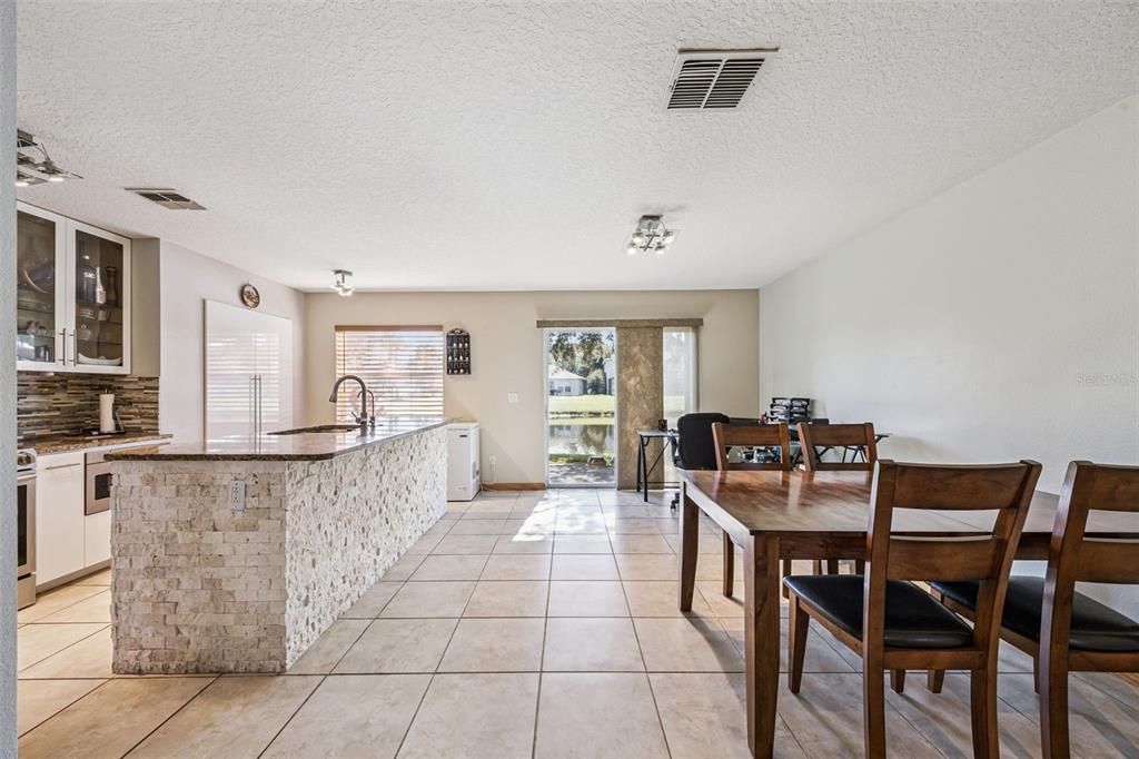 Active With Contract: $299,900 (3 beds, 2 baths, 1872 Square Feet)