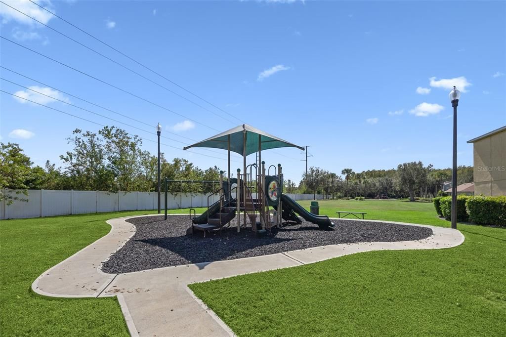 Active With Contract: $299,900 (3 beds, 2 baths, 1872 Square Feet)