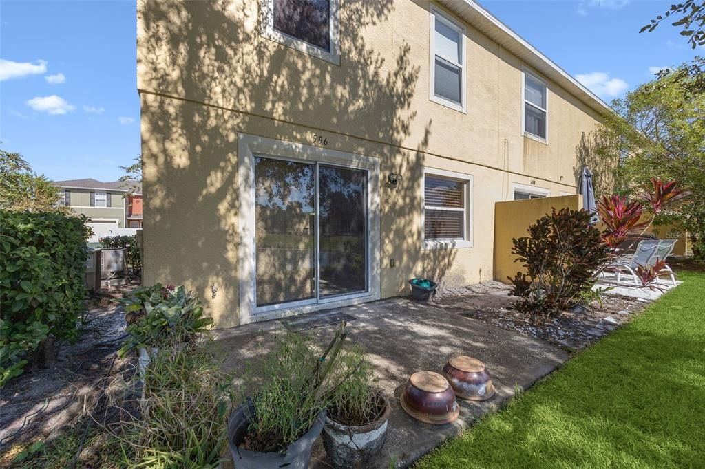 Active With Contract: $299,900 (3 beds, 2 baths, 1872 Square Feet)