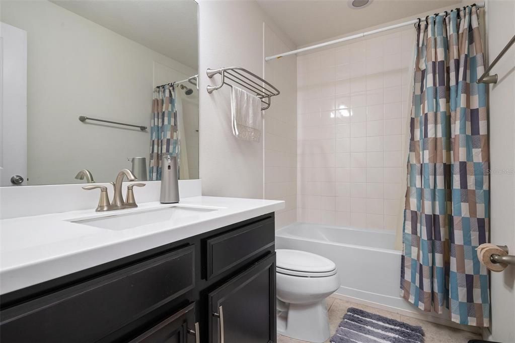 出租: $2,495 (3 贝兹, 2 浴室, 1679 平方英尺)