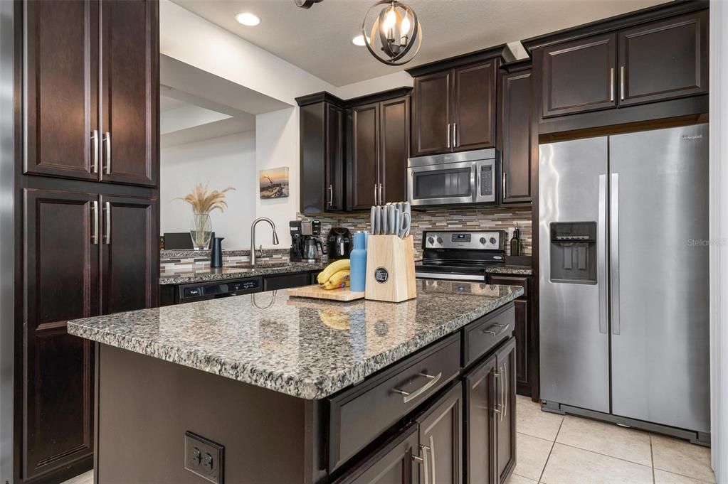 出租: $2,495 (3 贝兹, 2 浴室, 1679 平方英尺)