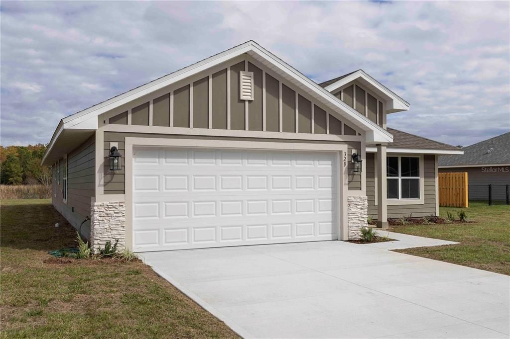 For Sale: $371,650 (4 beds, 2 baths, 1820 Square Feet)