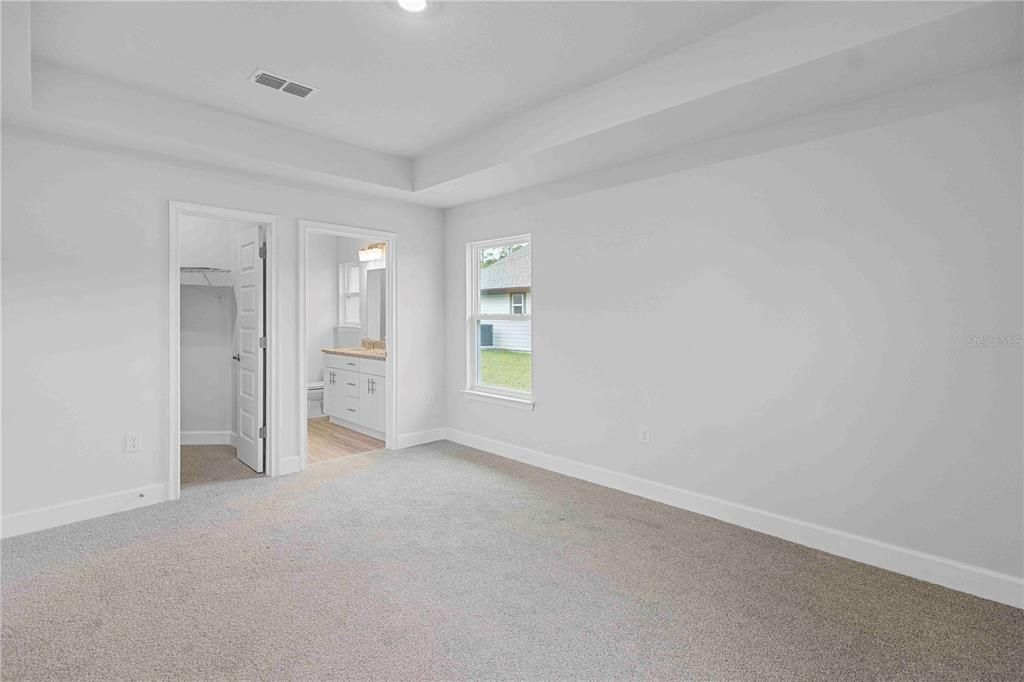 For Sale: $371,650 (4 beds, 2 baths, 1820 Square Feet)