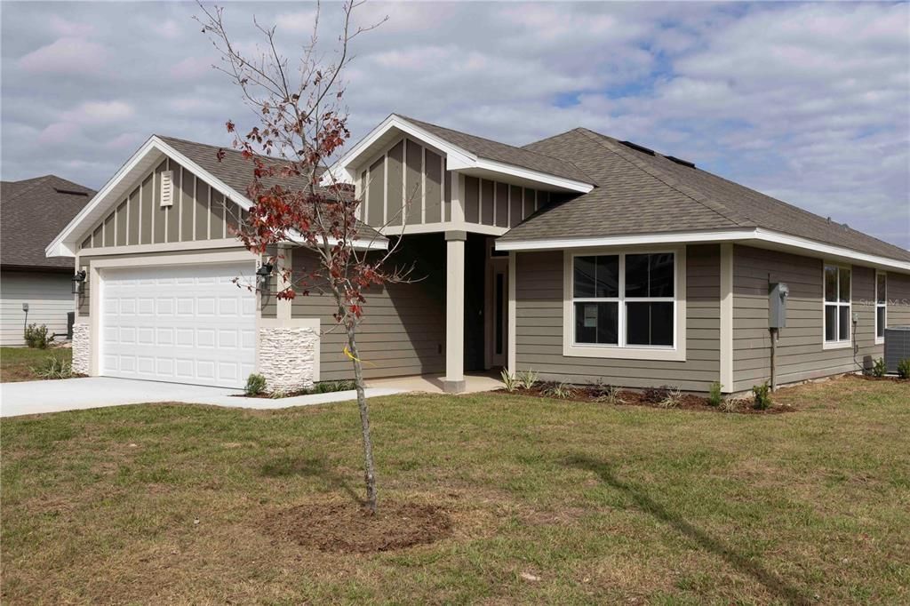 For Sale: $371,650 (4 beds, 2 baths, 1820 Square Feet)