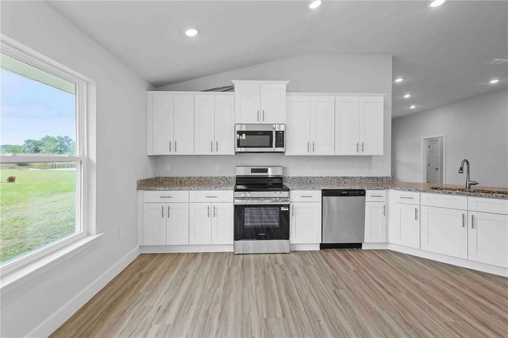 For Sale: $371,650 (4 beds, 2 baths, 1820 Square Feet)