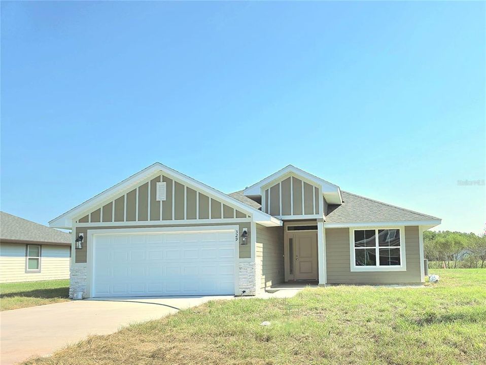 For Sale: $371,650 (4 beds, 2 baths, 1820 Square Feet)
