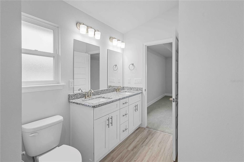 For Sale: $371,650 (4 beds, 2 baths, 1820 Square Feet)