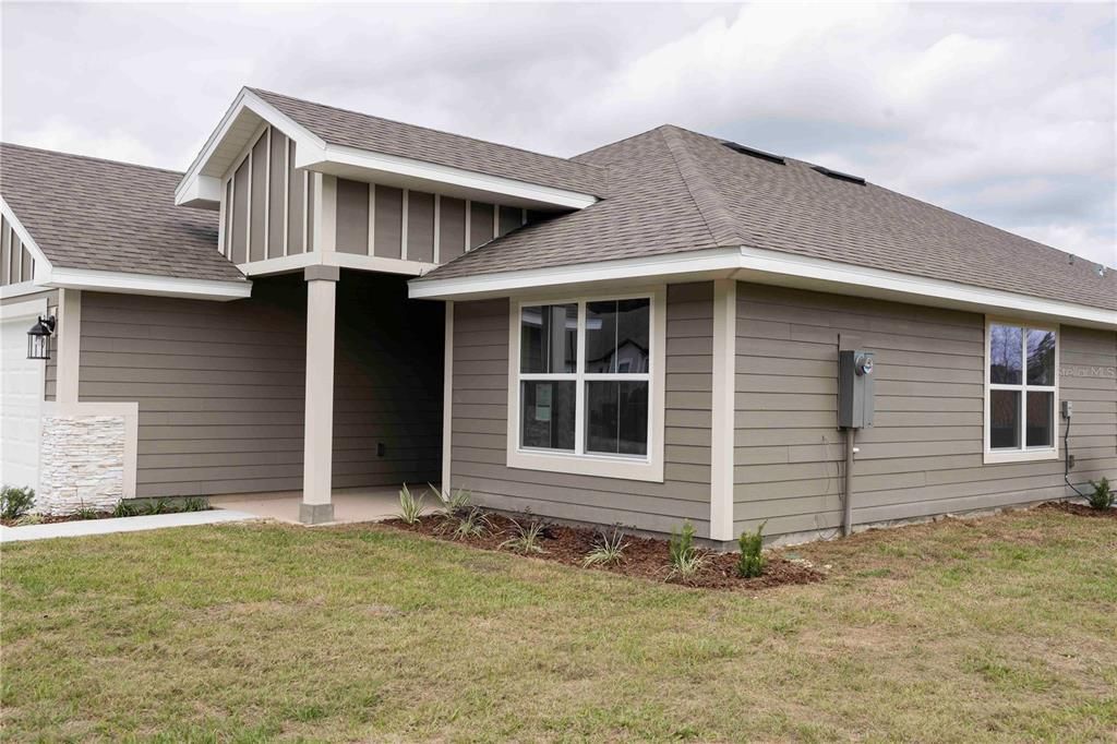 For Sale: $371,650 (4 beds, 2 baths, 1820 Square Feet)