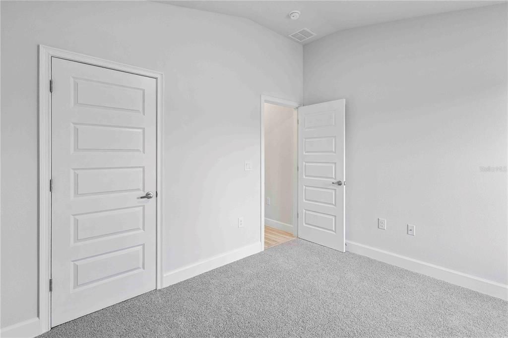 For Sale: $371,650 (4 beds, 2 baths, 1820 Square Feet)