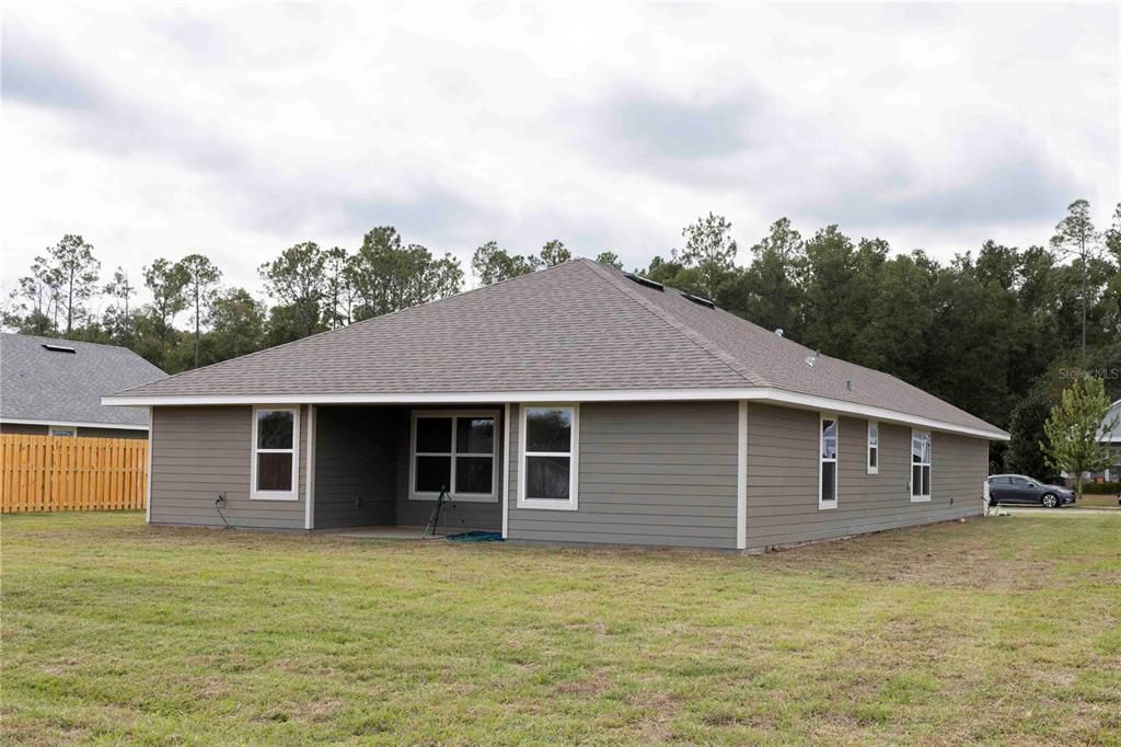 For Sale: $371,650 (4 beds, 2 baths, 1820 Square Feet)