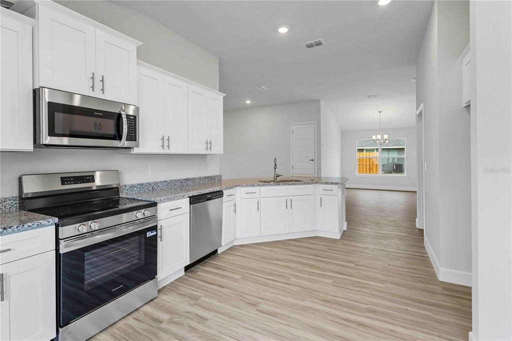 For Sale: $371,650 (4 beds, 2 baths, 1820 Square Feet)