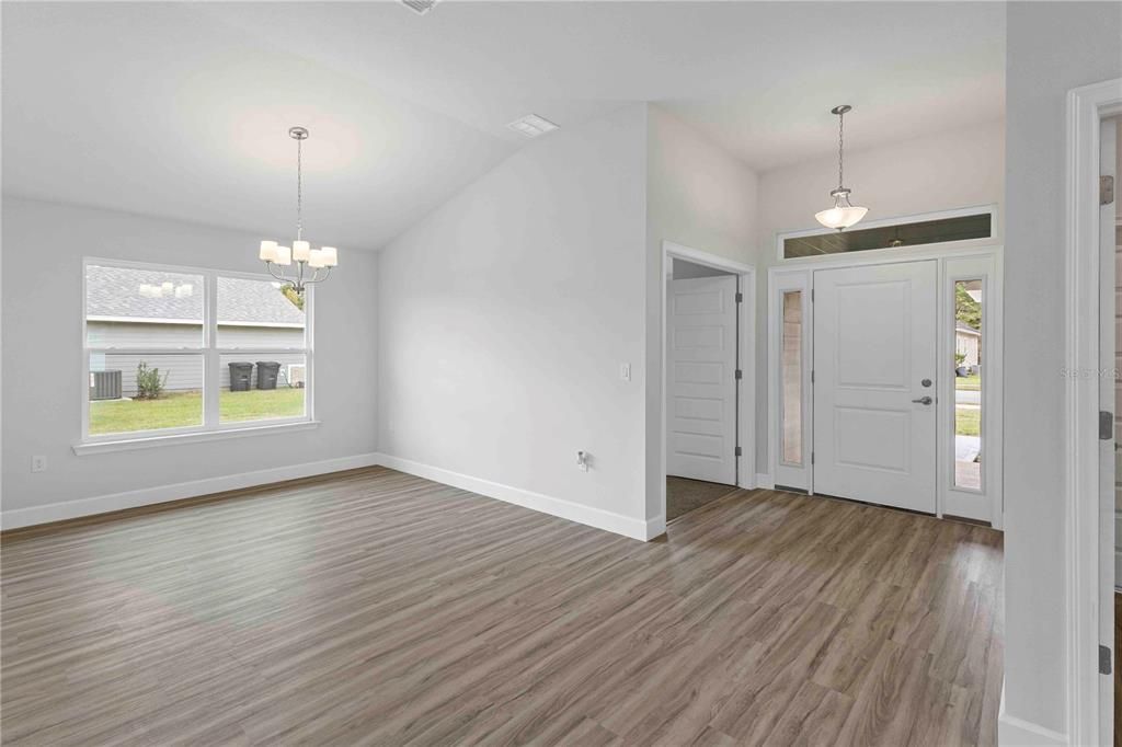 For Sale: $371,650 (4 beds, 2 baths, 1820 Square Feet)