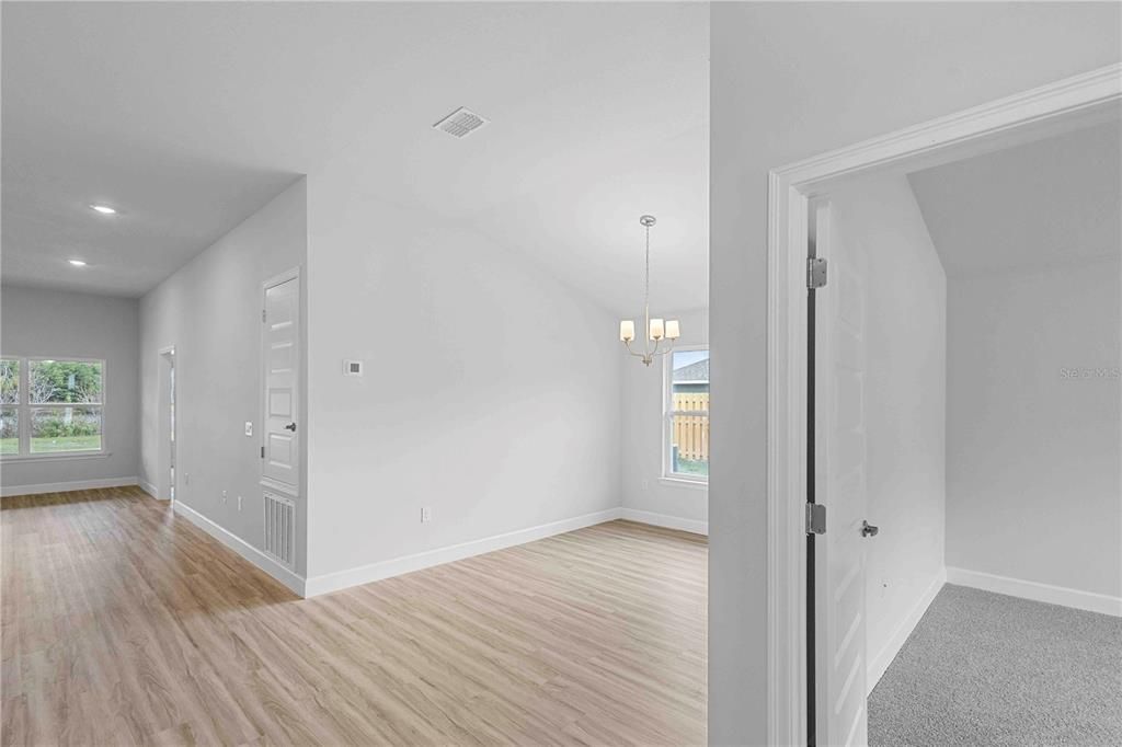 For Sale: $371,650 (4 beds, 2 baths, 1820 Square Feet)