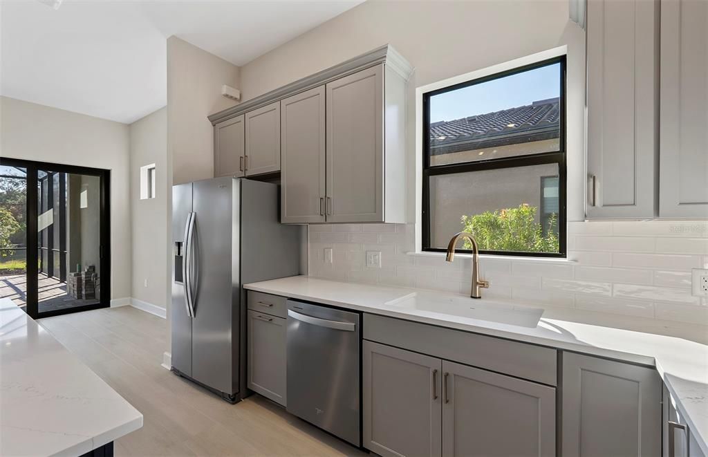 For Sale: $785,000 (2 beds, 2 baths, 1670 Square Feet)