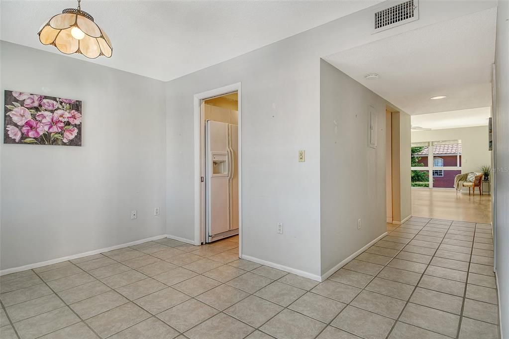 待售: $269,000 (2 贝兹, 2 浴室, 1169 平方英尺)