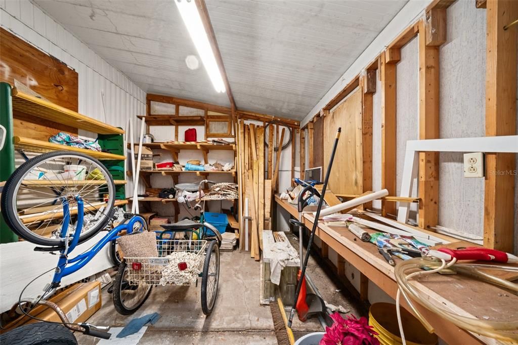 For Sale: $64,900 (2 beds, 1 baths, 672 Square Feet)