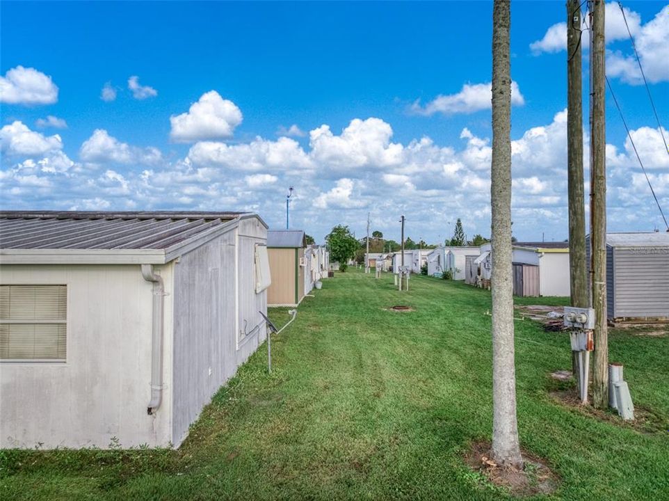 For Sale: $64,900 (2 beds, 1 baths, 672 Square Feet)