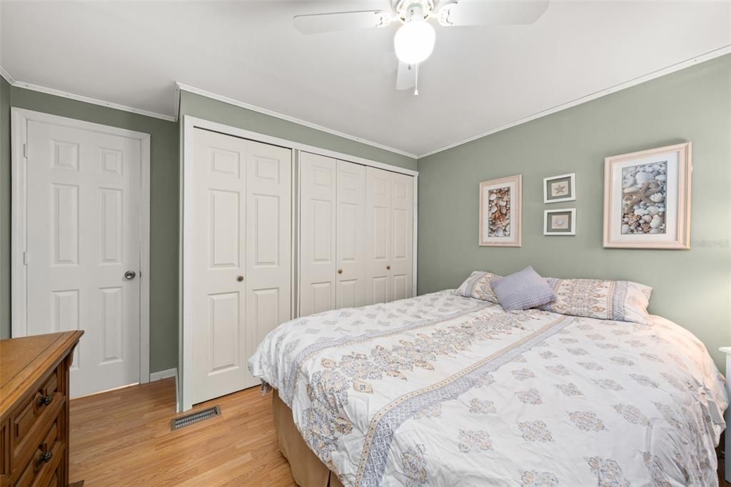 For Sale: $64,900 (2 beds, 1 baths, 672 Square Feet)