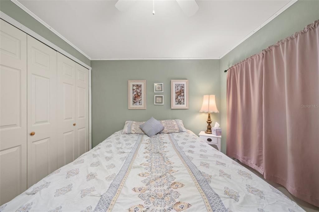 For Sale: $64,900 (2 beds, 1 baths, 672 Square Feet)