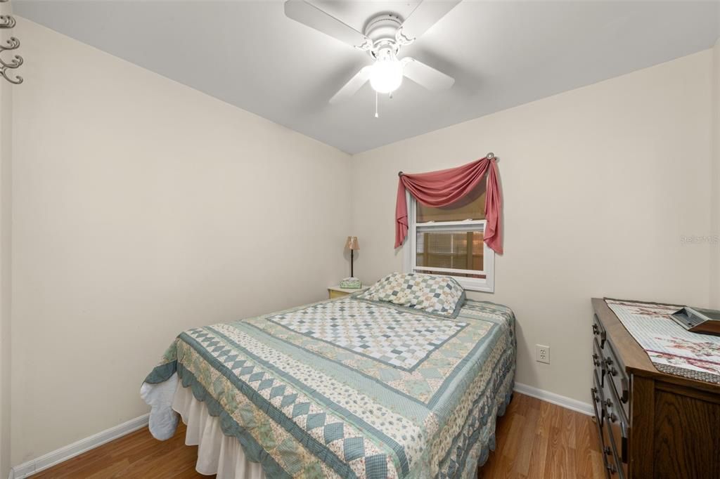 For Sale: $64,900 (2 beds, 1 baths, 672 Square Feet)