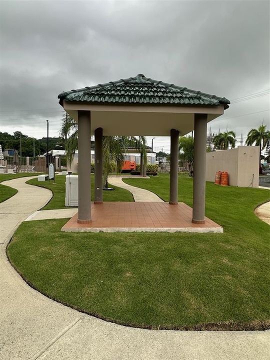 Active With Contract: $280,000 (3 beds, 2 baths, 1845 Square Feet)