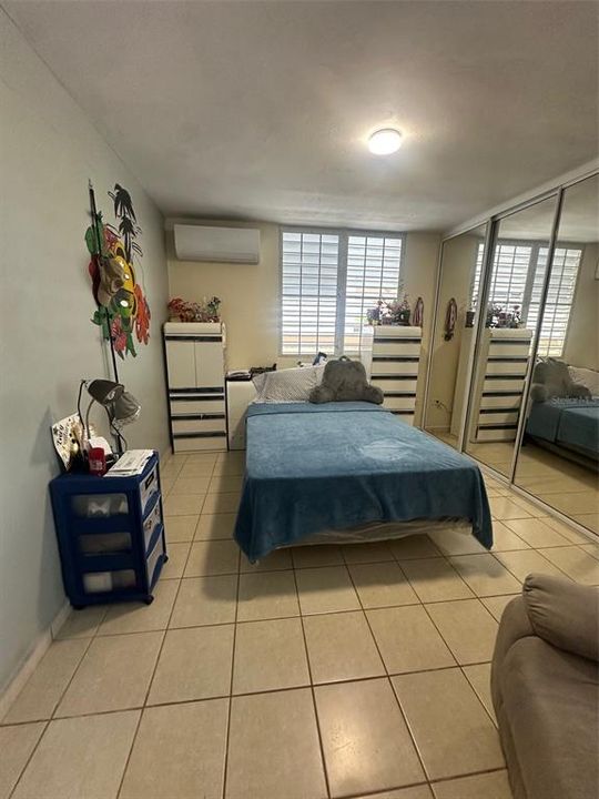 Active With Contract: $280,000 (3 beds, 2 baths, 1845 Square Feet)