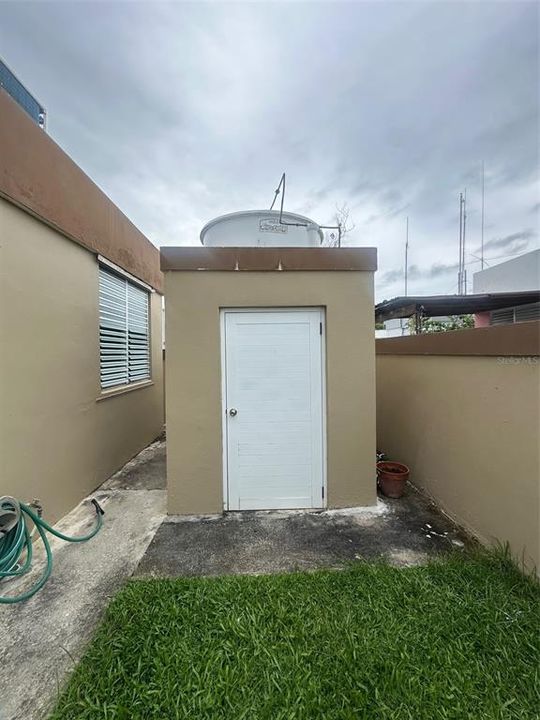 Active With Contract: $280,000 (3 beds, 2 baths, 1845 Square Feet)