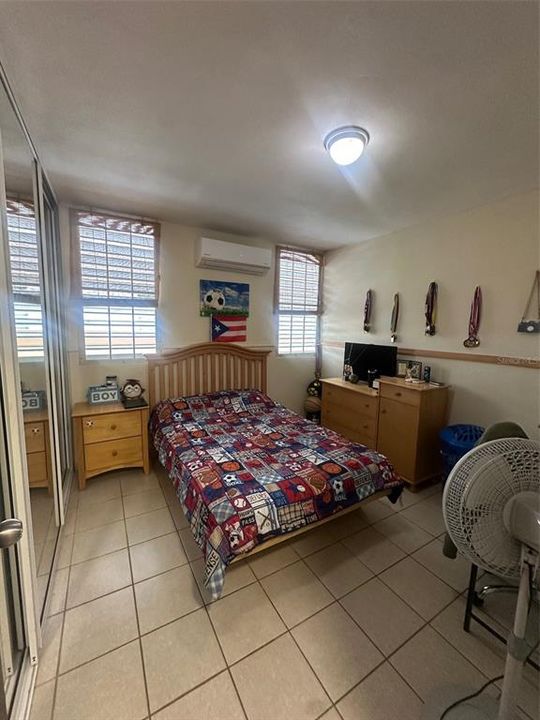 Active With Contract: $280,000 (3 beds, 2 baths, 1845 Square Feet)