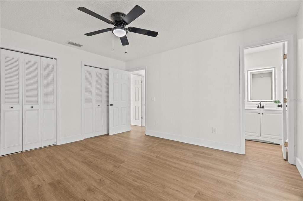 Active With Contract: $319,000 (3 beds, 2 baths, 1742 Square Feet)