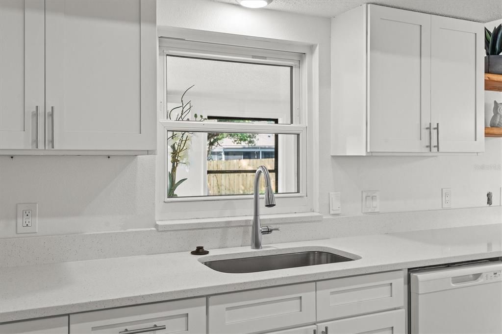 Active With Contract: $319,000 (3 beds, 2 baths, 1742 Square Feet)