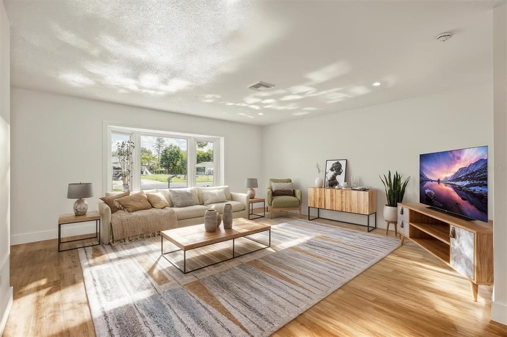 Active With Contract: $319,000 (3 beds, 2 baths, 1742 Square Feet)